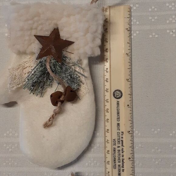 6 pc handmade ornaments - Picture 8 of 9